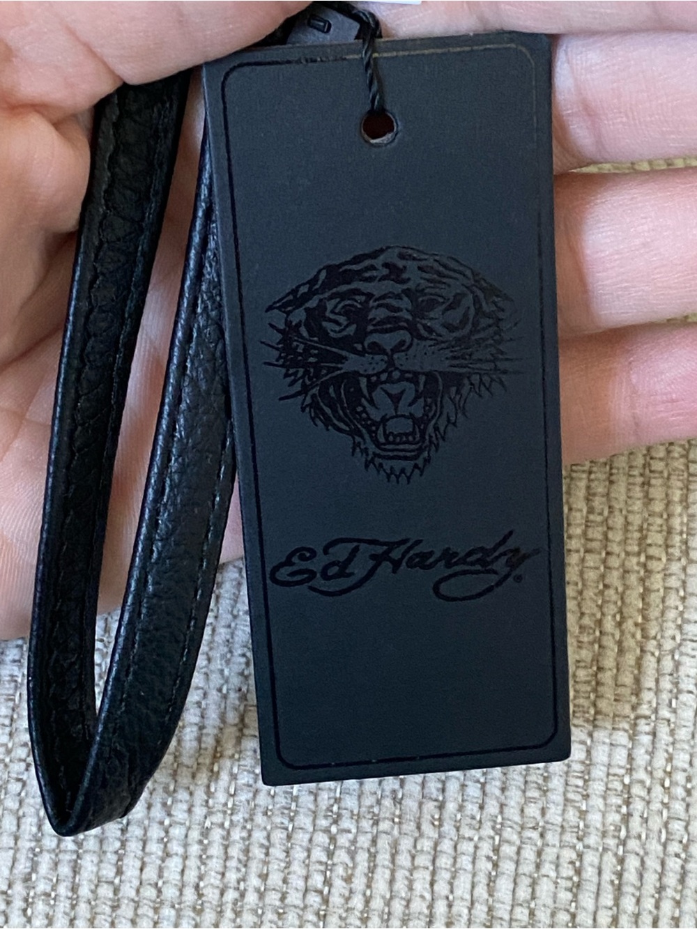 Ed Hardy Red Skull & Rose Zip Wallet with Wrist Strap NWT - Picture 5 of 5